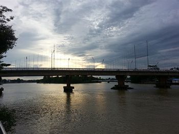 See View Riverside Surat Thani Bagian luar foto
